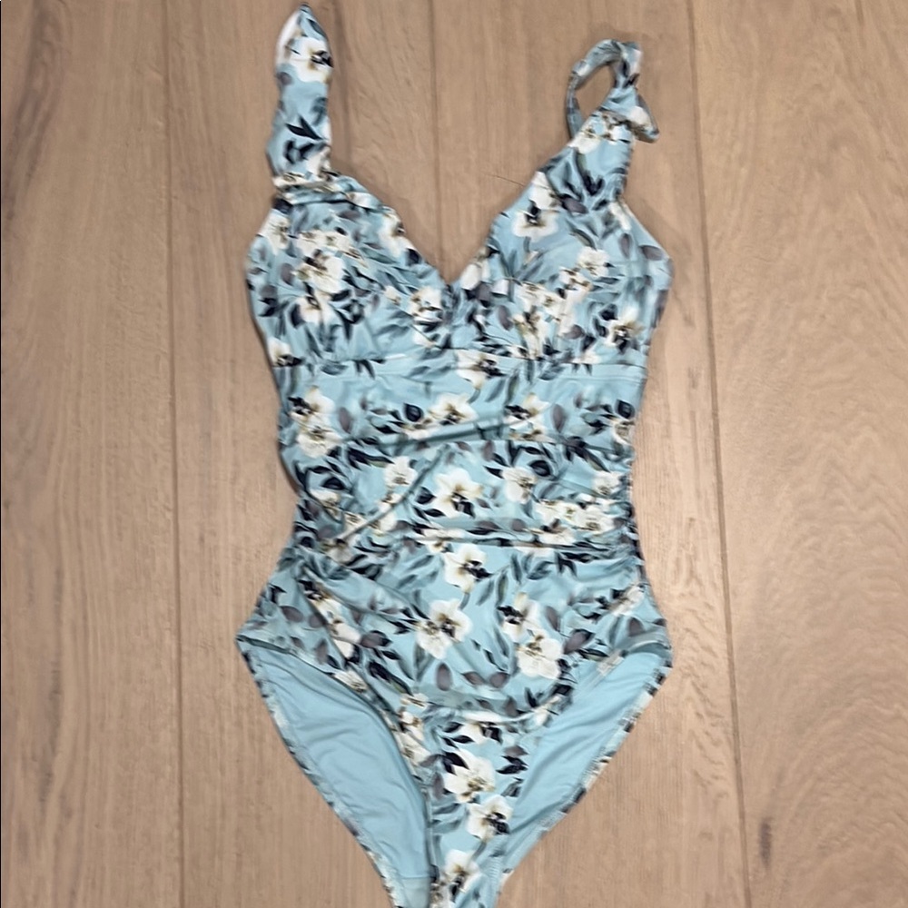 Nip Tuck Swim Floral One-Piece Swimsuit size 4 adjustable straps